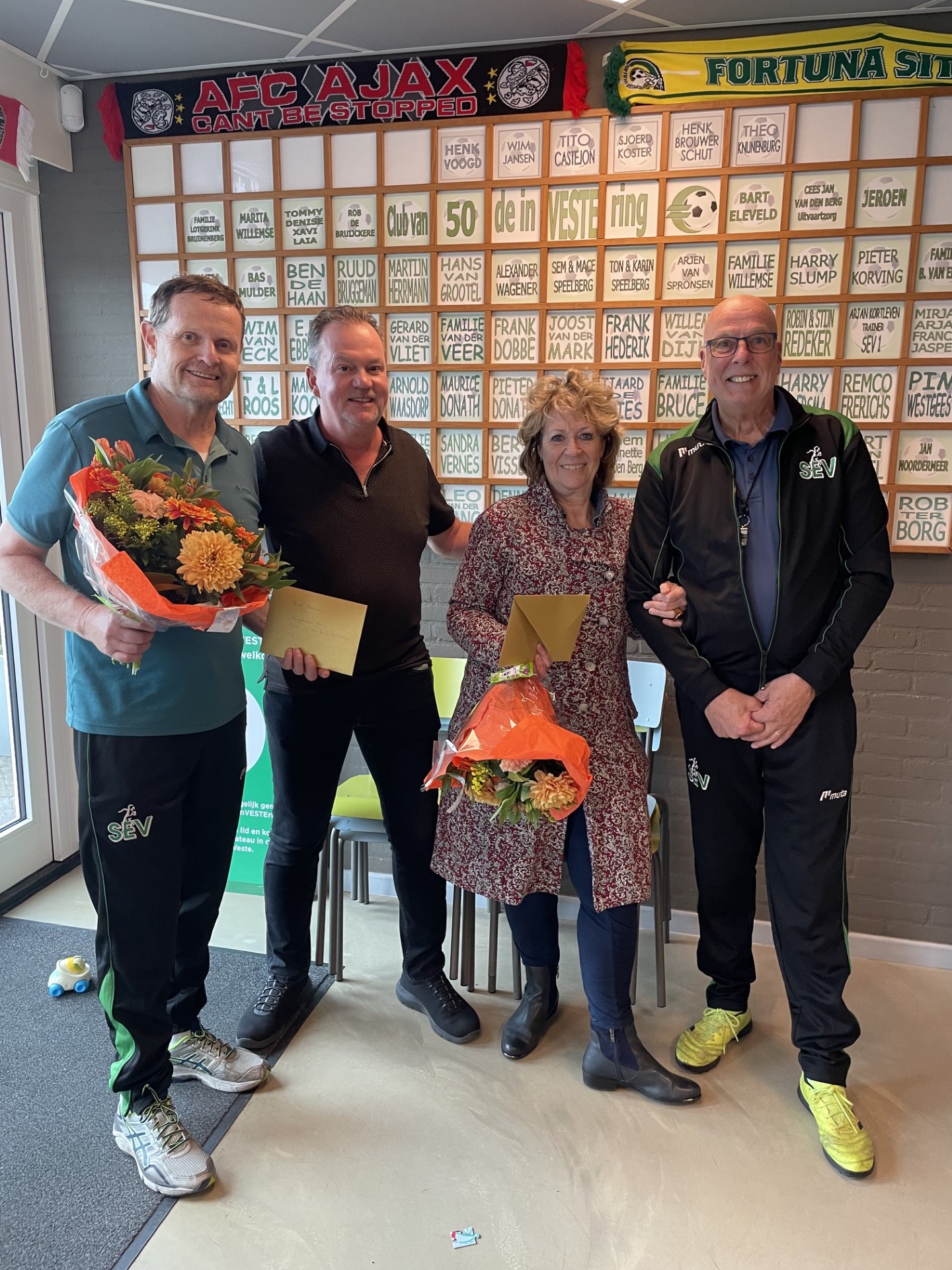 Club van 50 ‘De InVESTEring’ zet trainers G jeugd in het Zonnetje