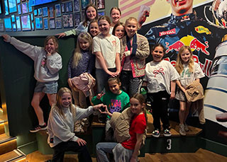 Topmiddag voor het SEV meidenteam!